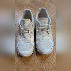 On Running Women White Running Shoes